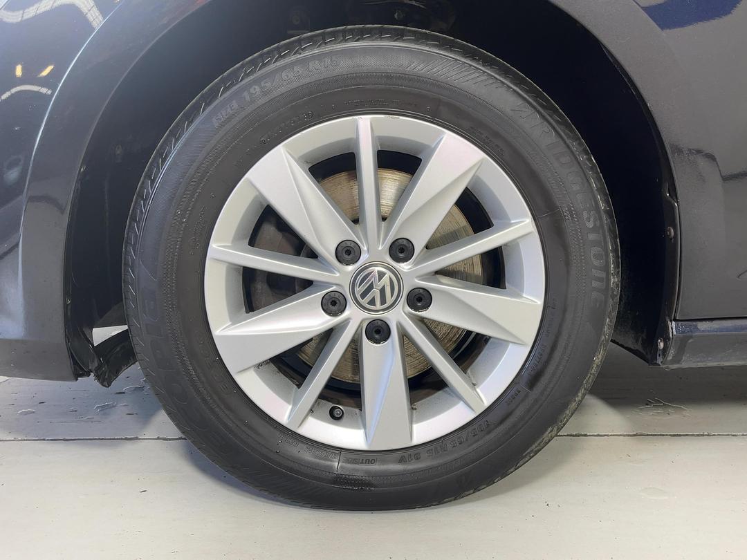 Photo '10' of Volkswagen Golf