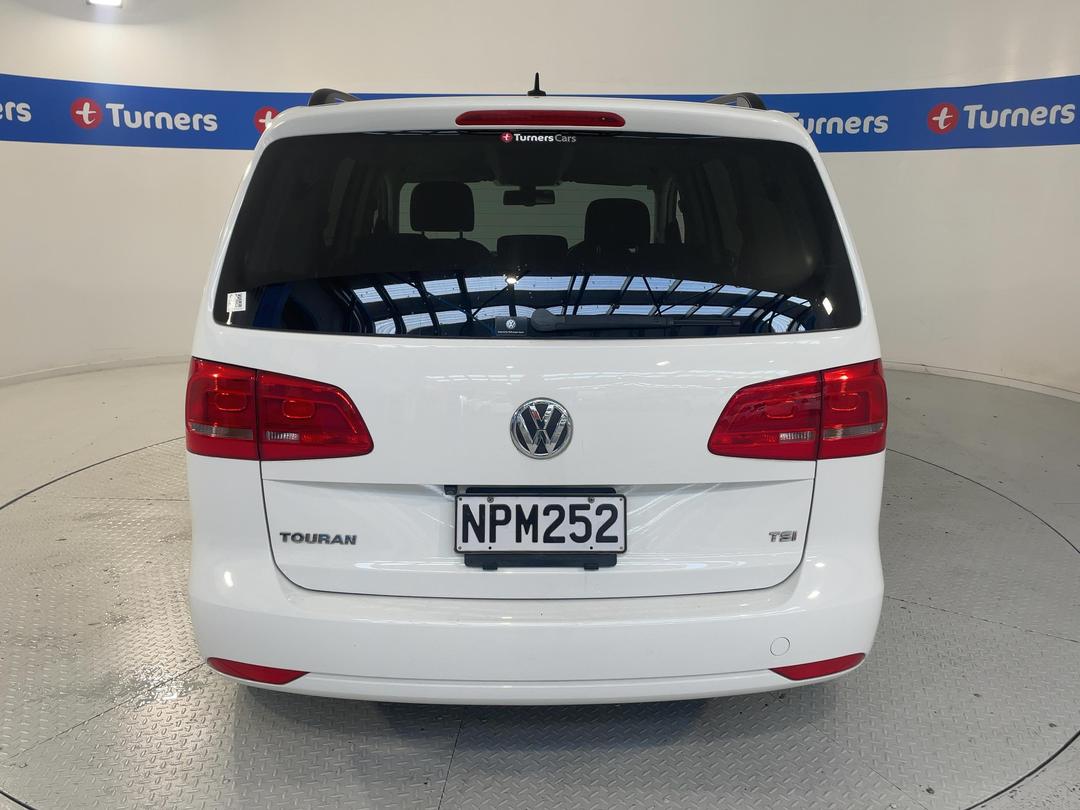 Photo '6' of Volkswagen Golf