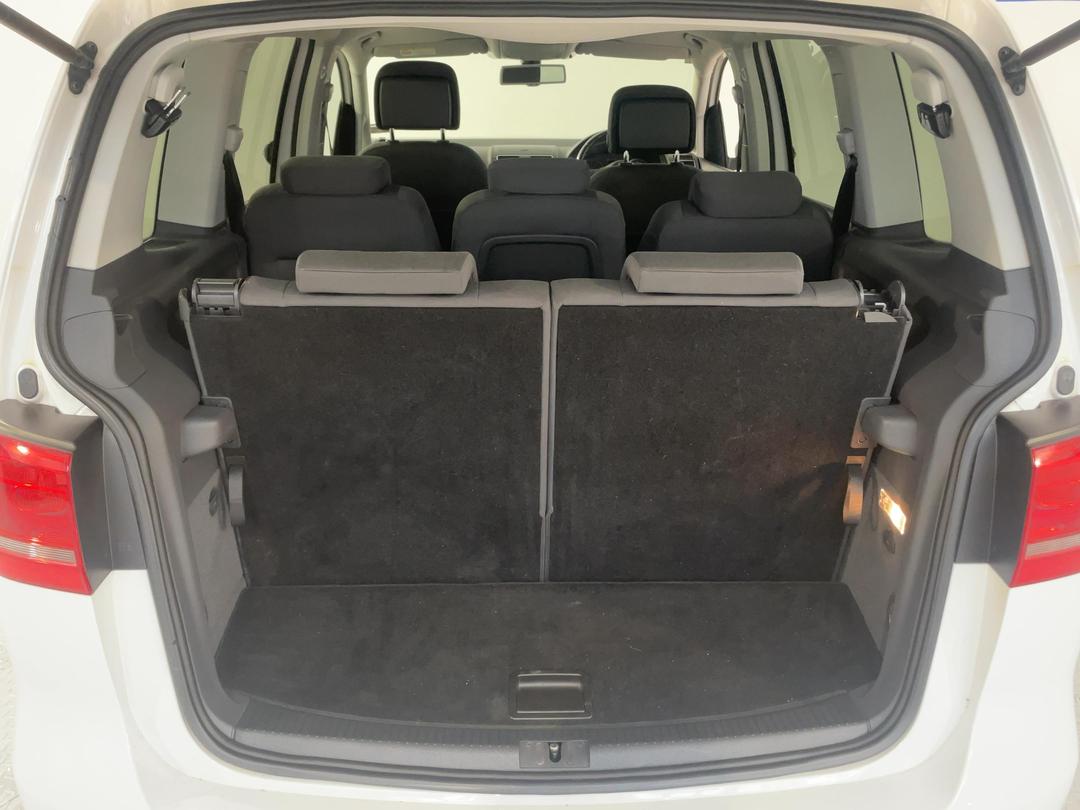 Photo '14' of Volkswagen Golf