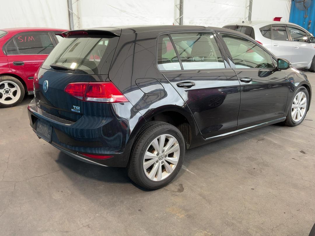 Photo '12' of Volkswagen Golf 1.2 / 77KW (DSG) Photo '12' of Volkswagen Golf 1.2 / 77KW (DSG)