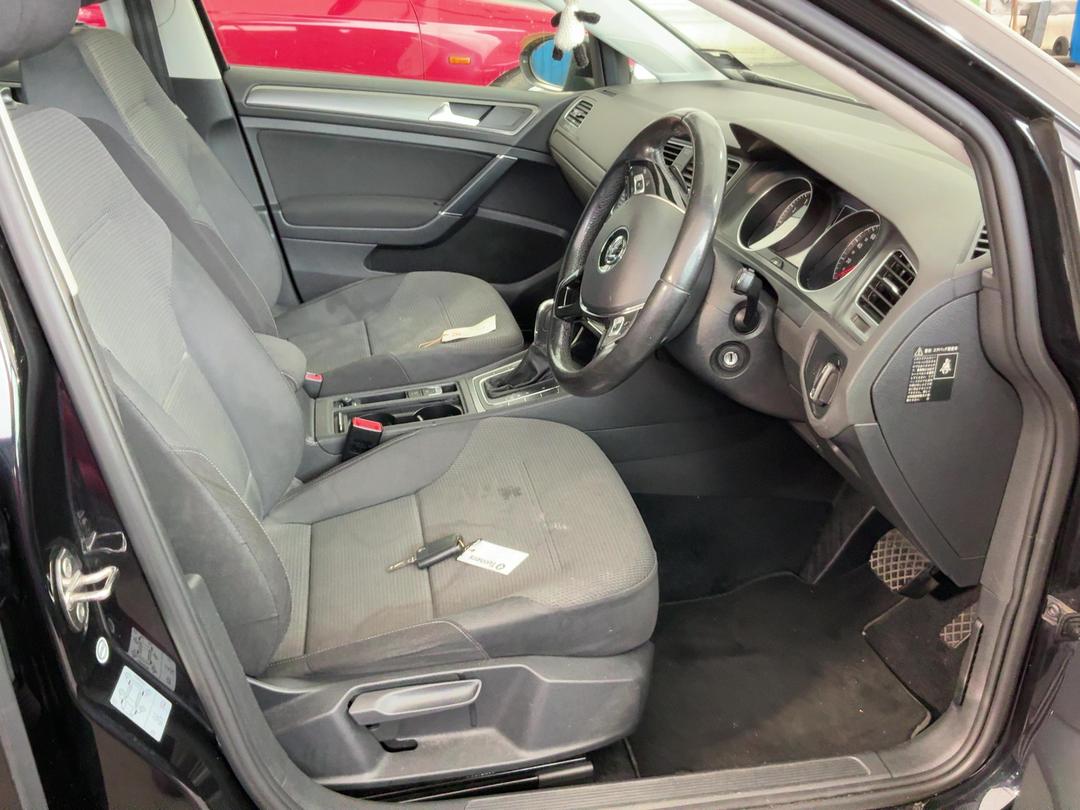 Photo '16' of Volkswagen Golf 1.2 / 77KW (DSG) Photo '16' of Volkswagen Golf 1.2 / 77KW (DSG)