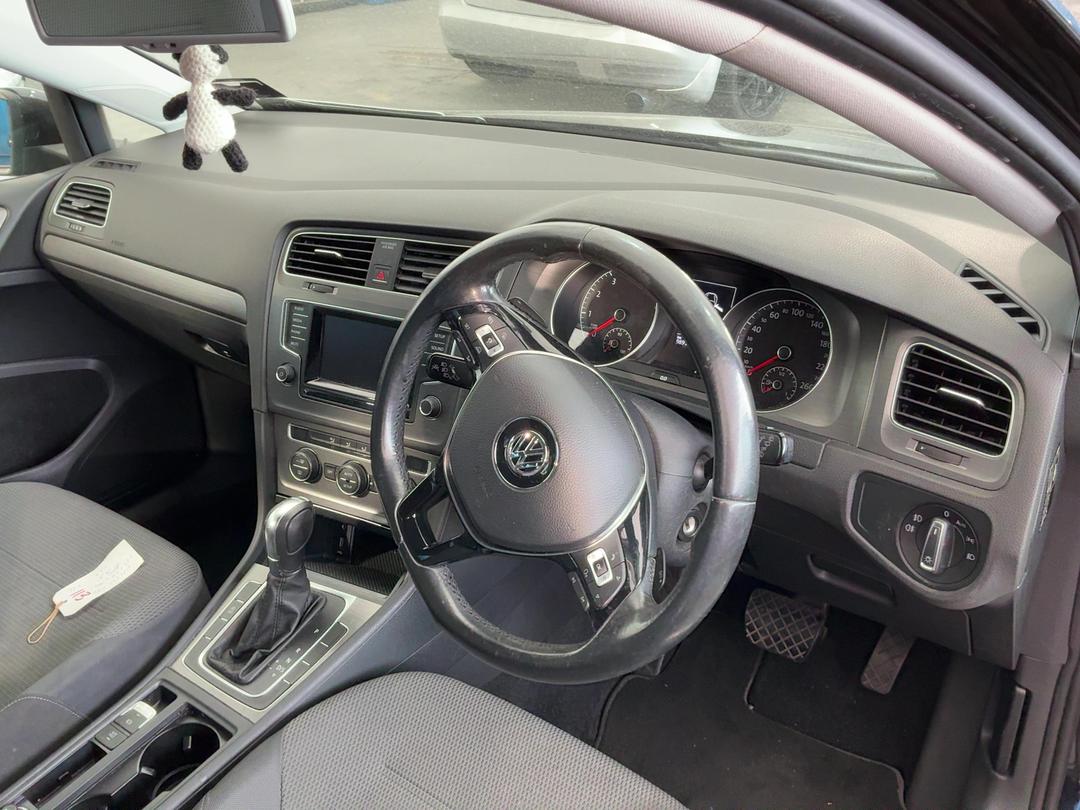 Photo '17' of Volkswagen Golf 1.2 / 77KW (DSG) Photo '17' of Volkswagen Golf 1.2 / 77KW (DSG)