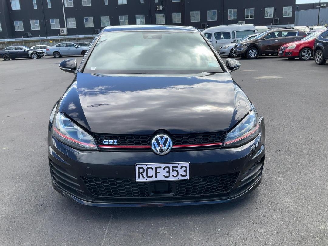 Photo '3' of Volkswagen Golf GTI (DSG) Photo '3' of Volkswagen Golf GTI (DSG)