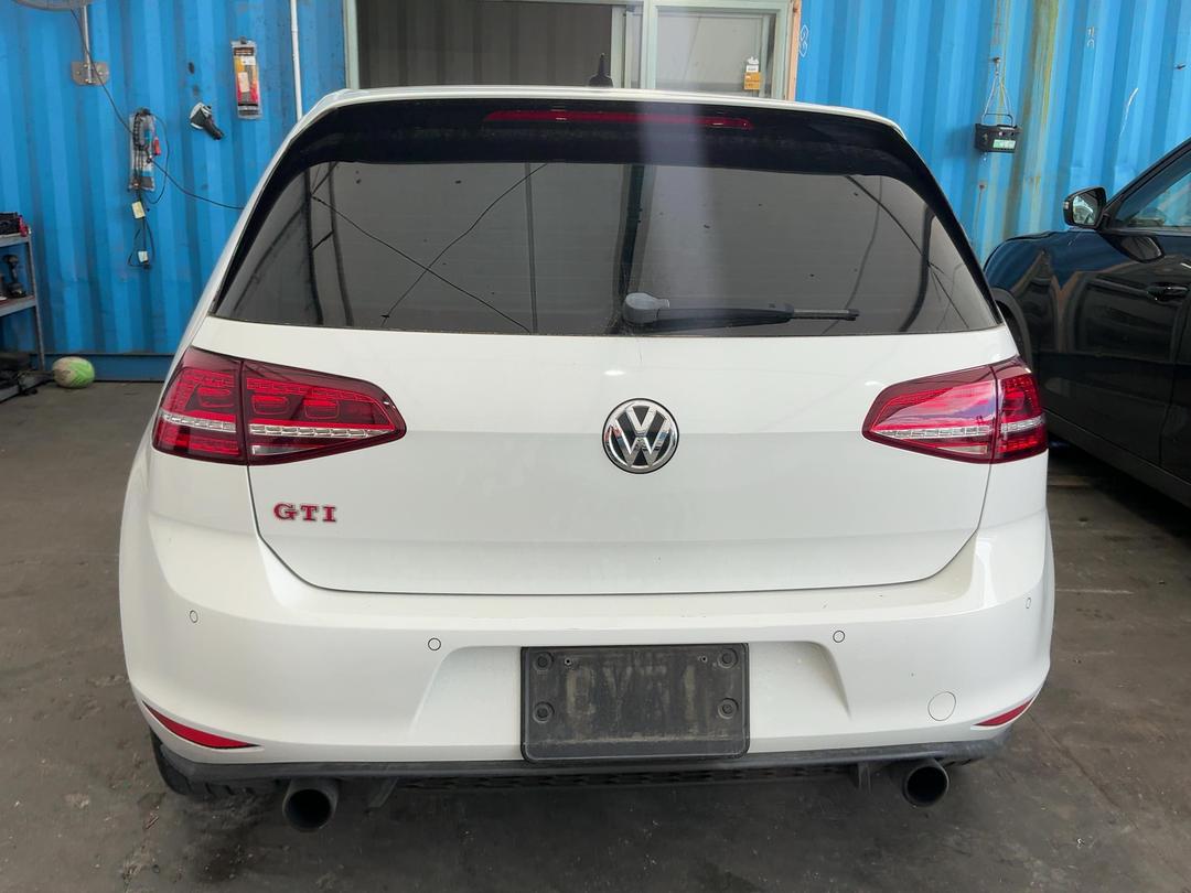Photo '5' of Volkswagen Golf GTI (DSG) Photo '5' of Volkswagen Golf GTI (DSG)