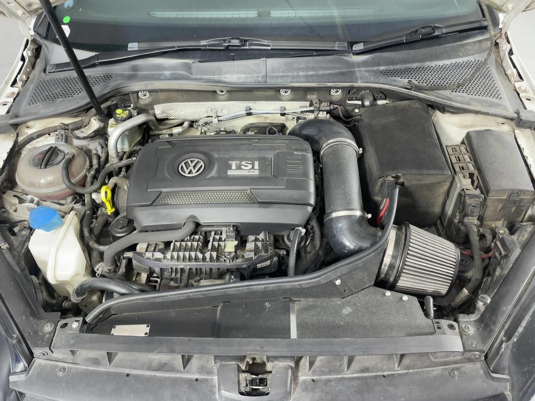 Photo '13' of Volkswagen Golf