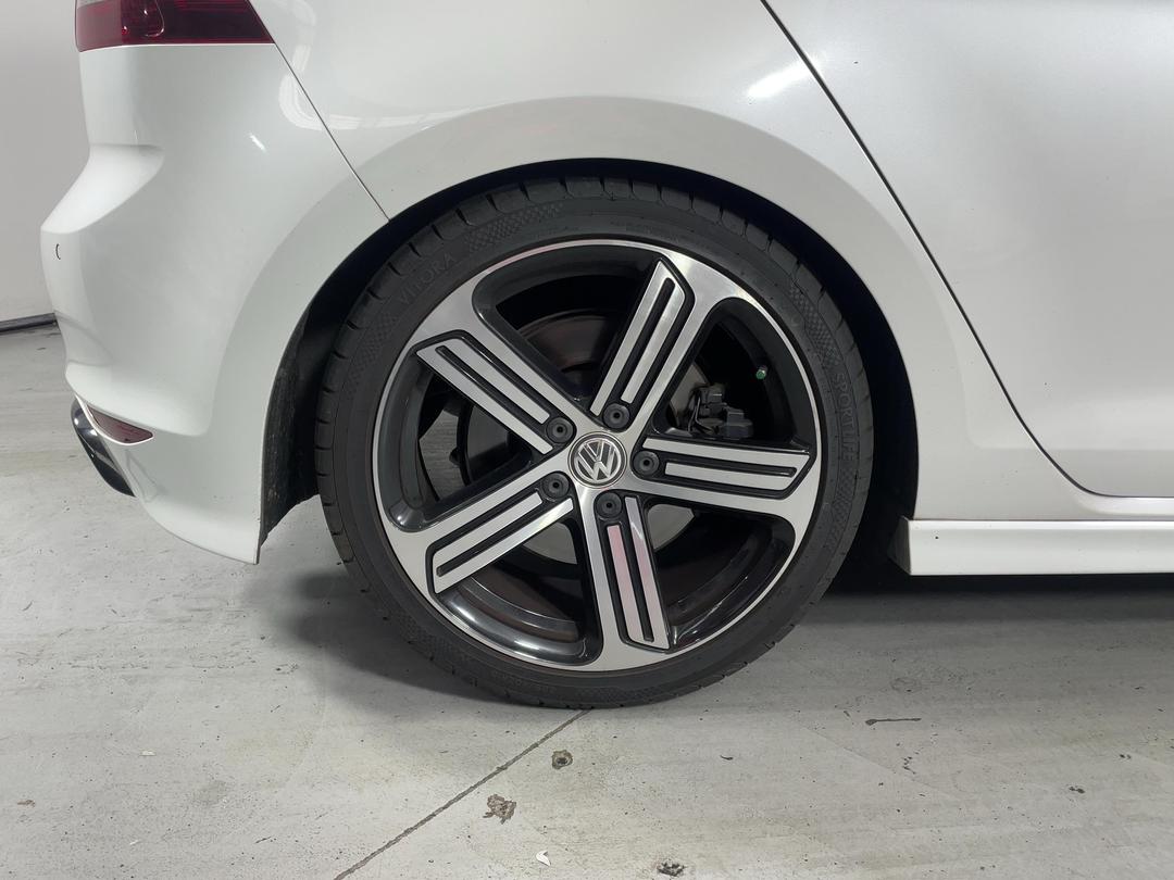 Photo '12' of Volkswagen Golf