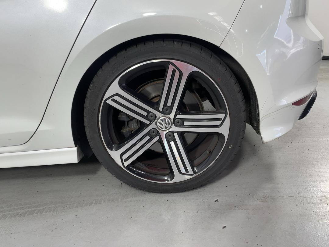 Photo '11' of Volkswagen Golf