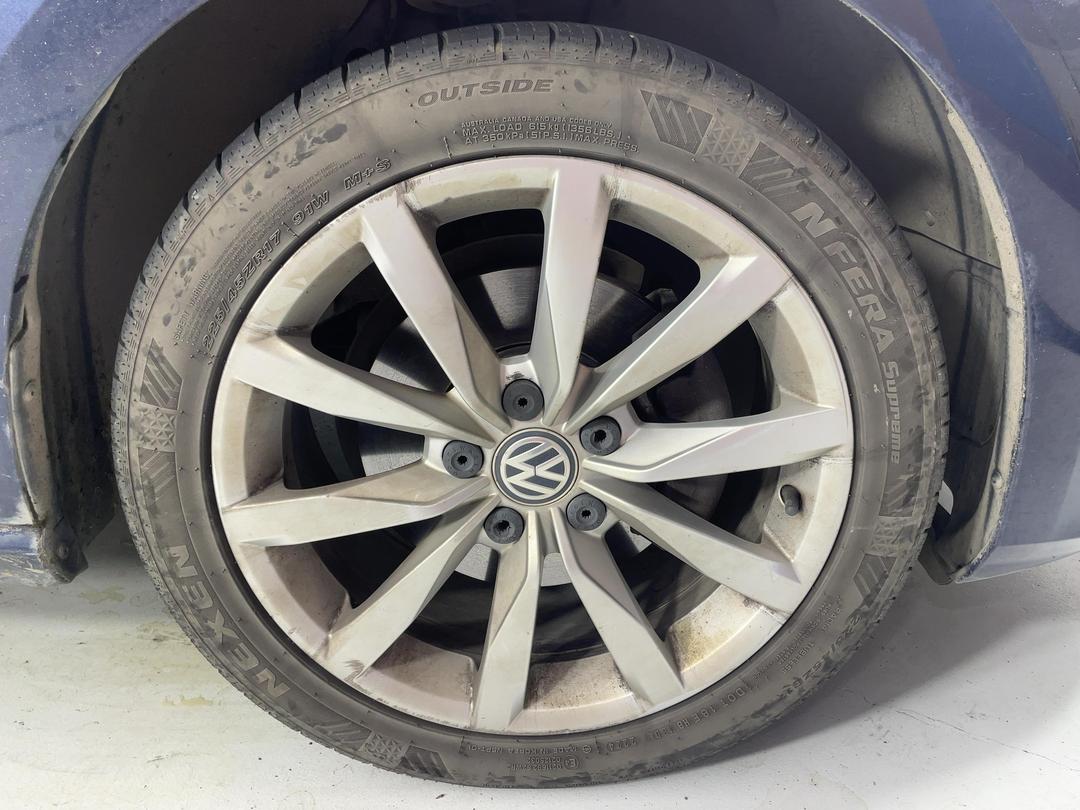 Photo '9' of Volkswagen Golf