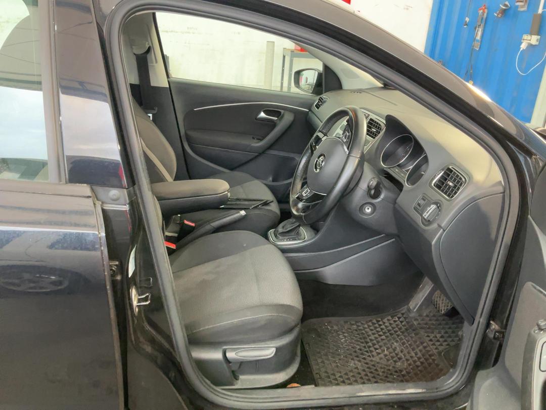 Photo '18' of Volkswagen Polo TSI 66KW HL Photo '18' of Volkswagen Polo TSI 66KW HL
