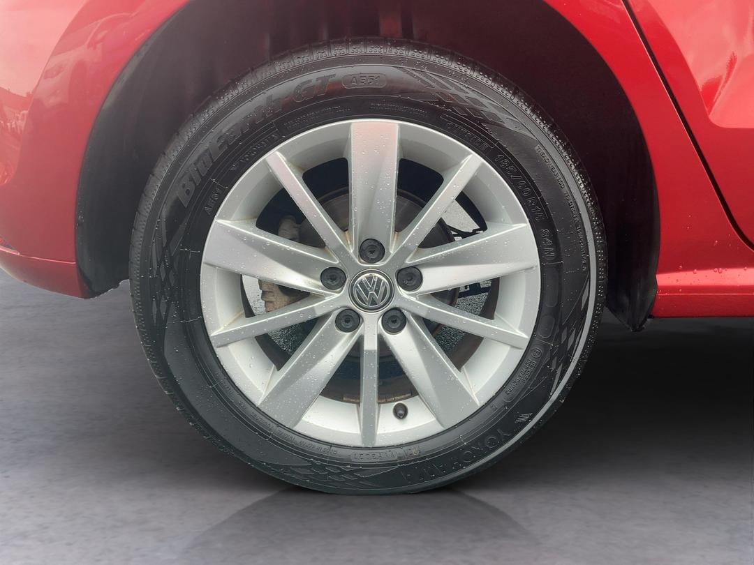 Photo '12' of Volkswagen Polo