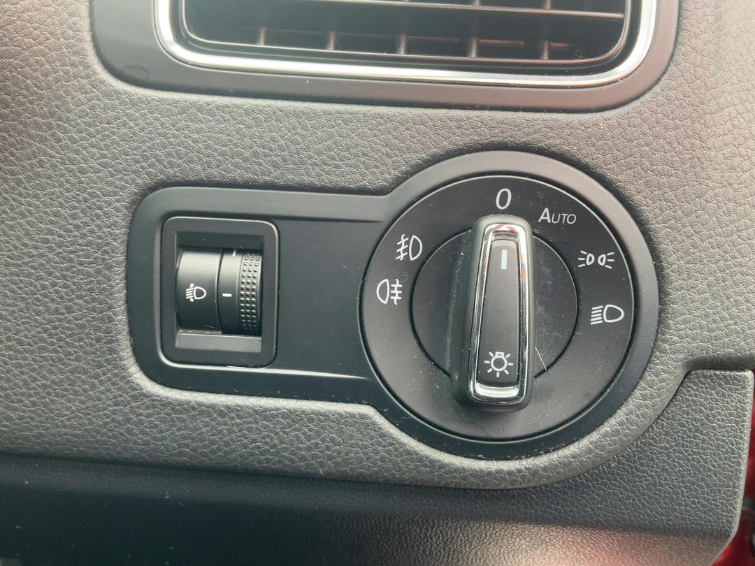 Photo '27' of Volkswagen Polo