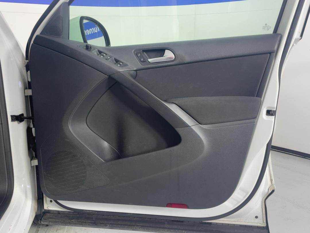 Photo '15' of Volkswagen Tiguan