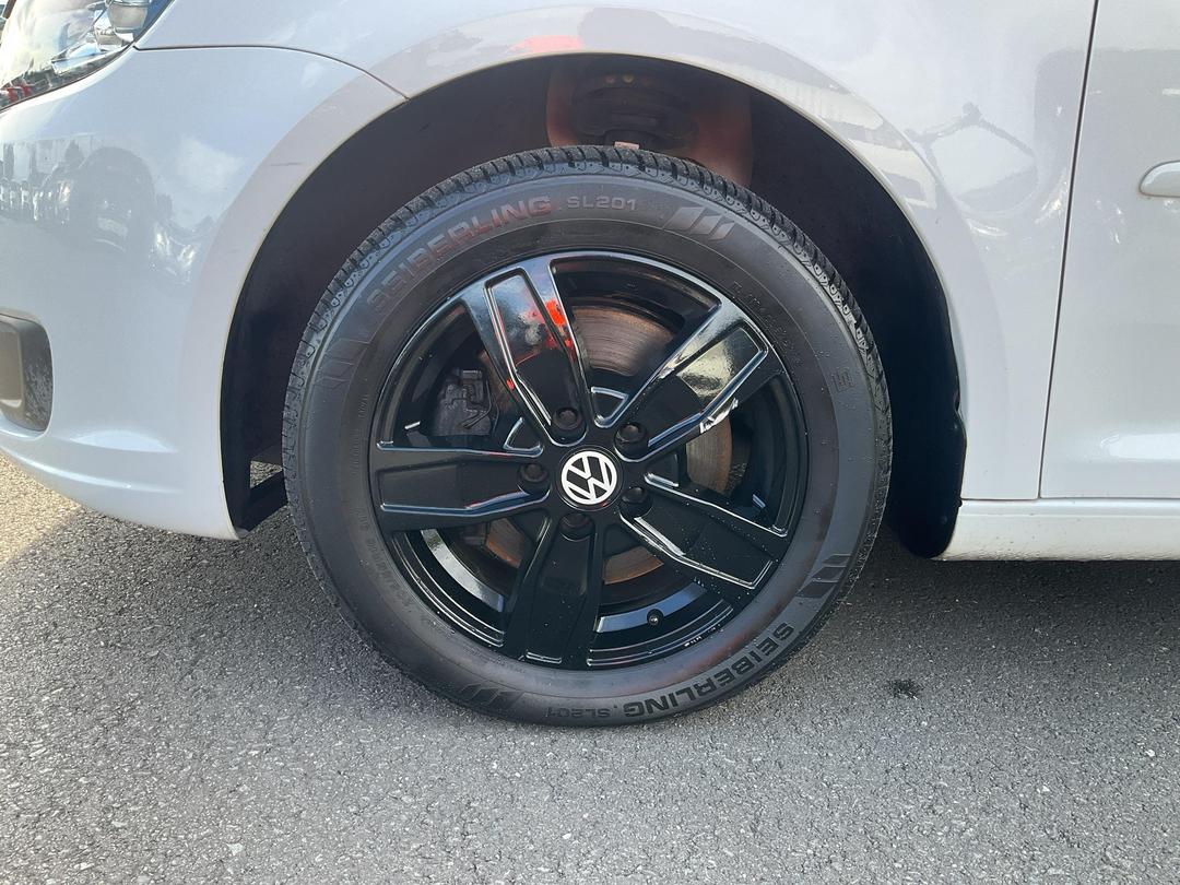 Photo '10' of Volkswagen Touran