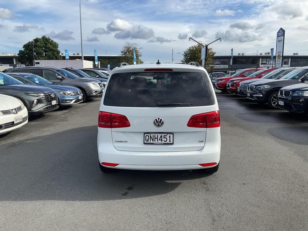 Photo '6' of Volkswagen Touran