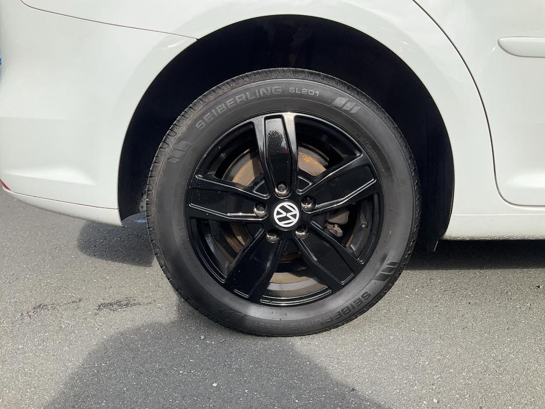 Photo '12' of Volkswagen Touran