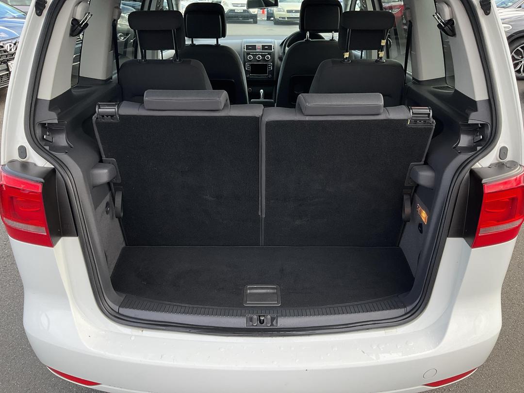 Photo '14' of Volkswagen Touran