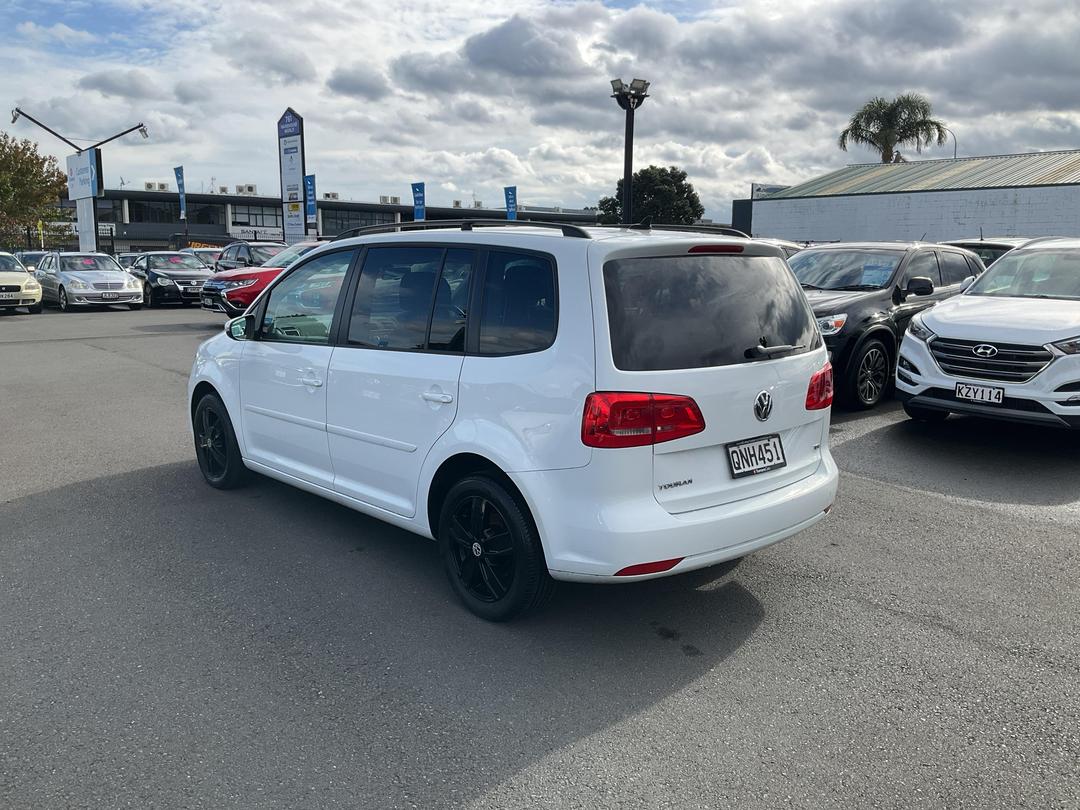 Photo '5' of Volkswagen Touran