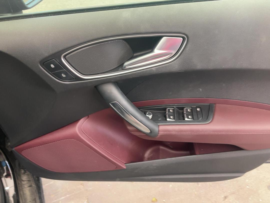 Photo '8' of Audi A1