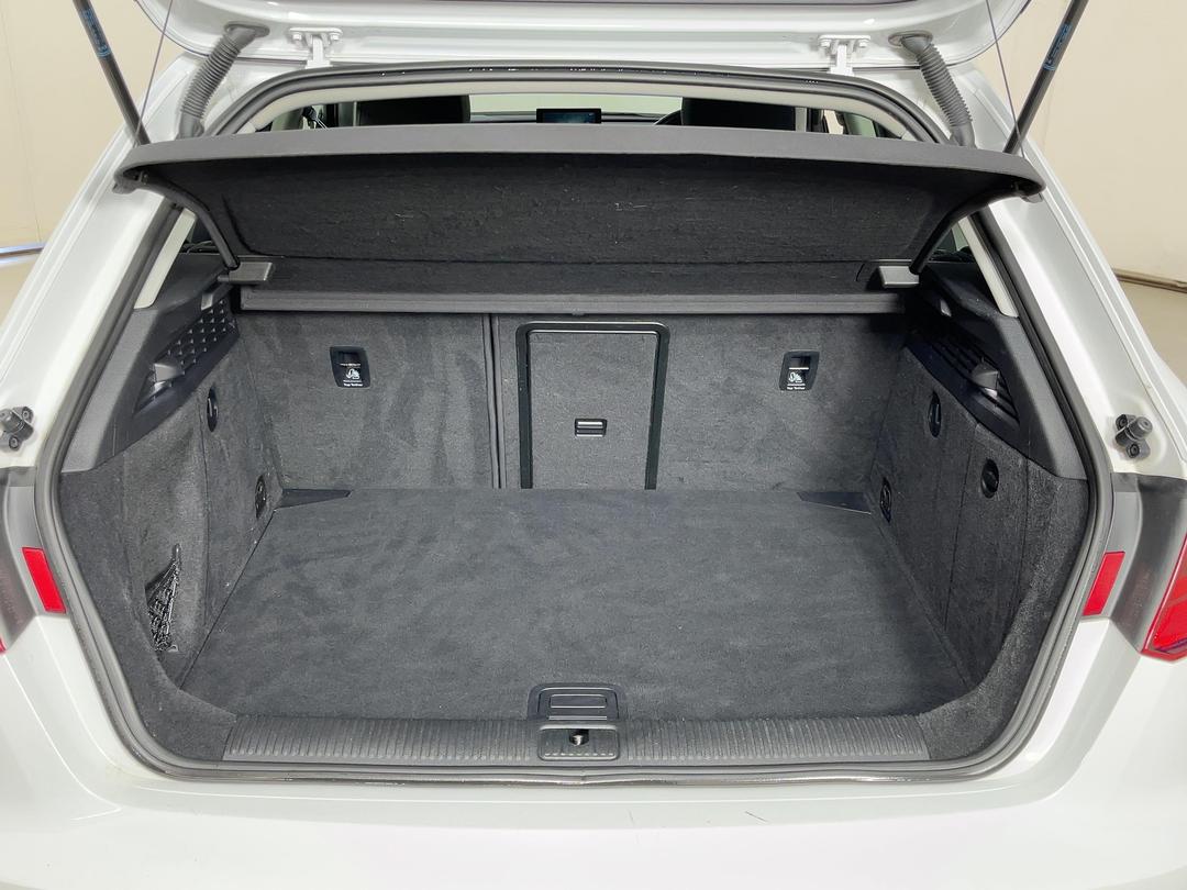 Photo '14' of Audi A3
