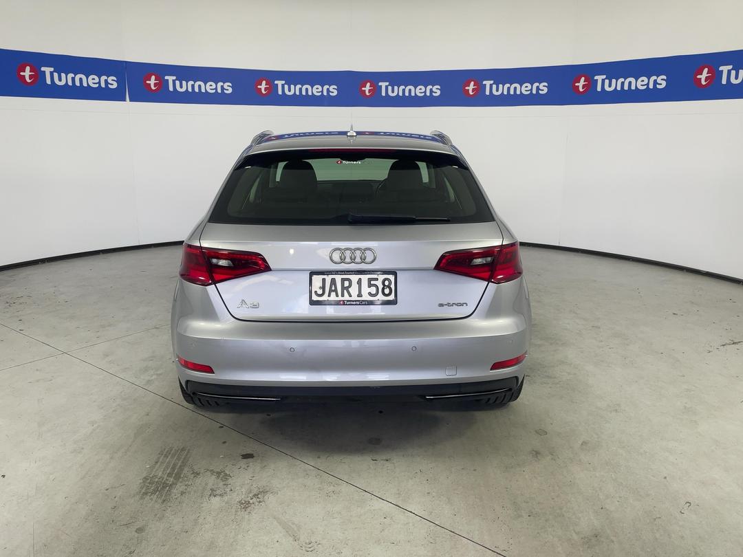 Photo '6' of Audi A3