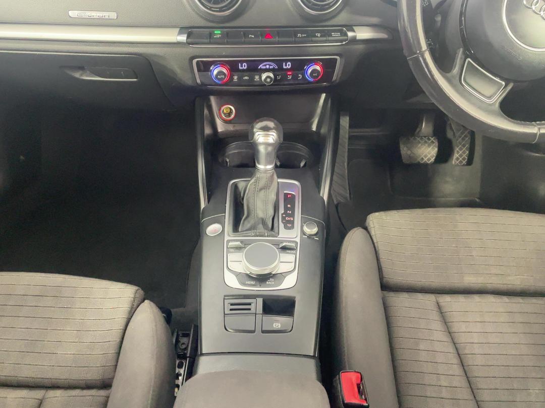 Photo '18' of Audi A3
