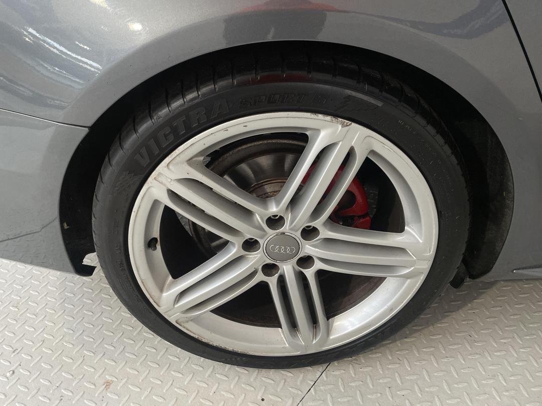 Photo '12' of Audi A4