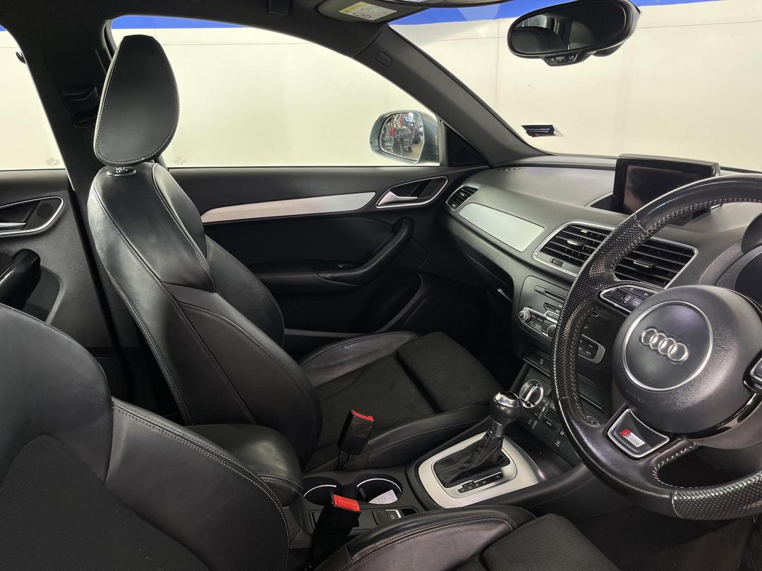 Photo '16' of Audi Q3