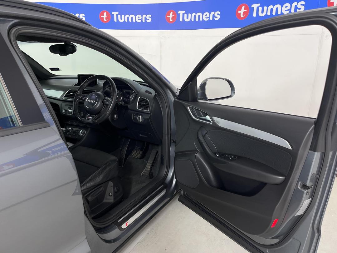 Photo '15' of Audi Q3