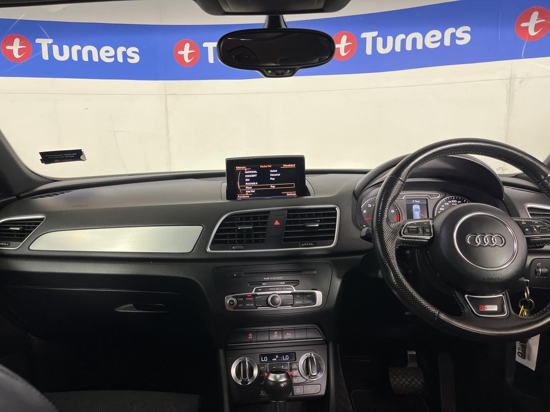 Photo '17' of Audi Q3