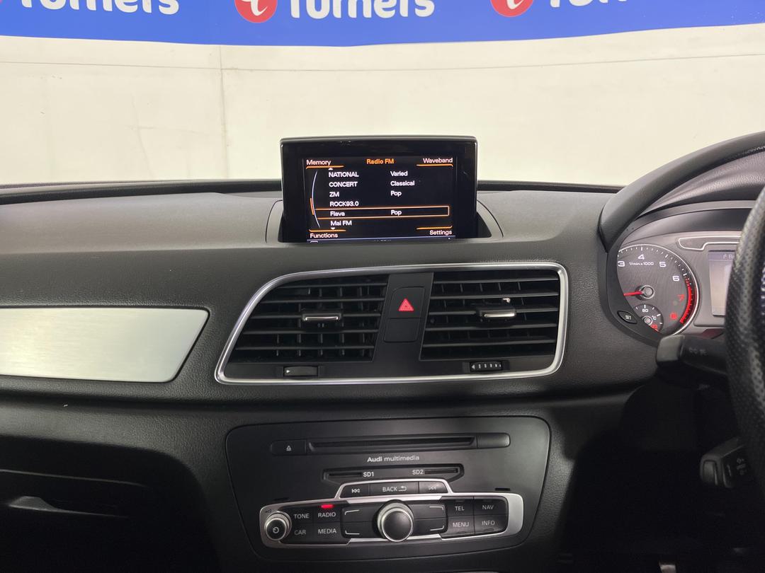 Photo '18' of Audi Q3