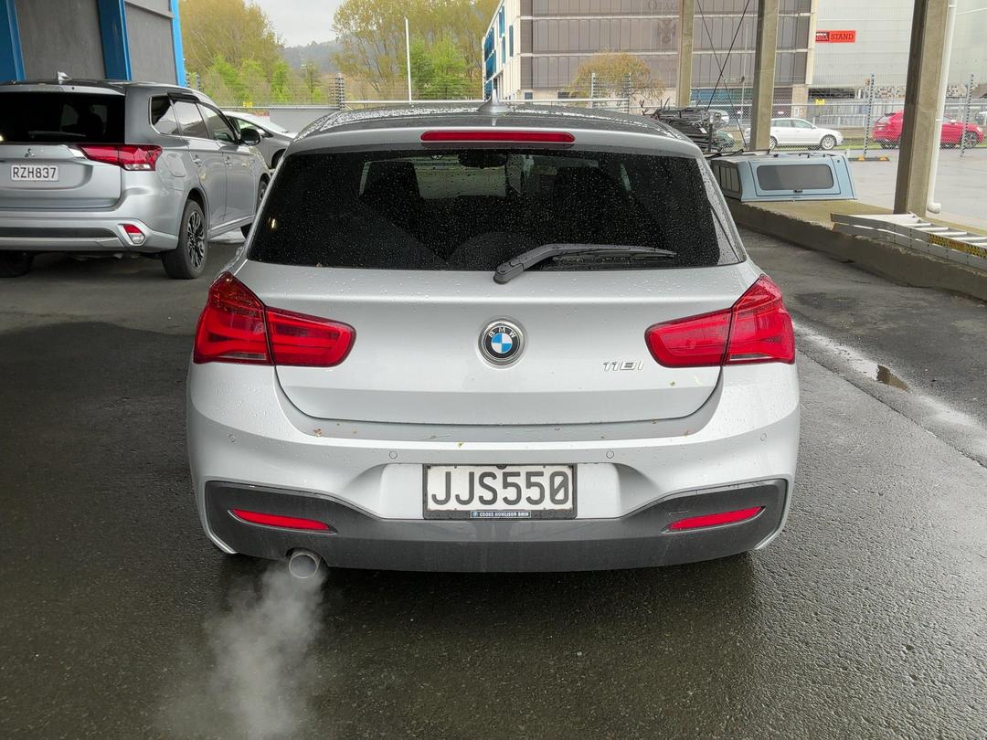 Photo '9' of BMW 1 Series 118I Photo '9' of BMW 1 Series 118I