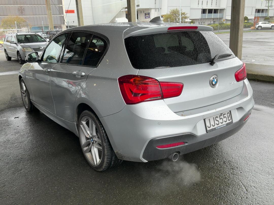 Photo '10' of BMW 1 Series 118I Photo '10' of BMW 1 Series 118I