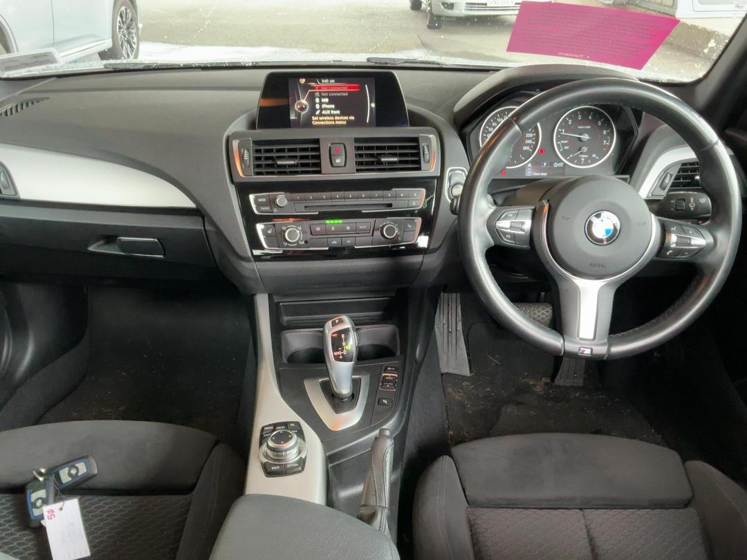 Photo '19' of BMW 1 Series 118I Photo '19' of BMW 1 Series 118I