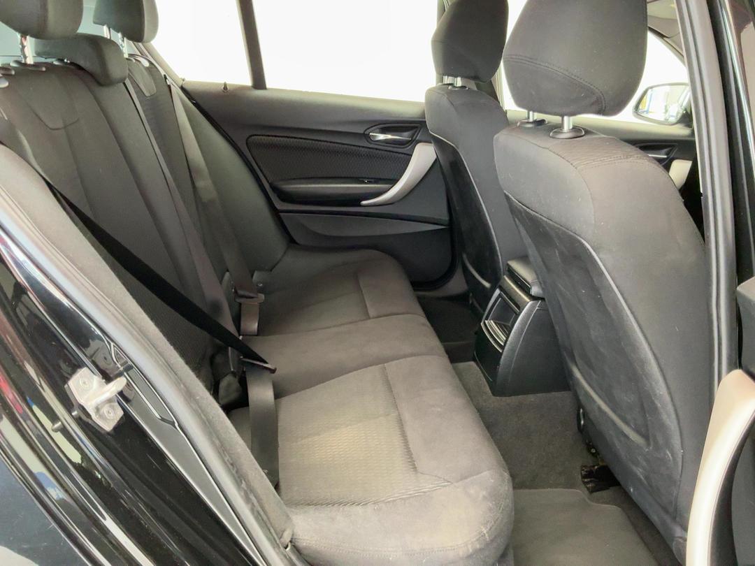 Photo '18' of BMW 1 Series 120I Photo '18' of BMW 1 Series 120I