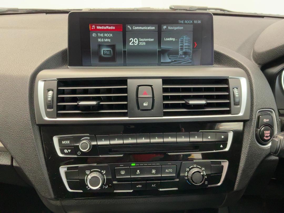 Photo '16' of BMW 1 Series 120I Photo '16' of BMW 1 Series 120I