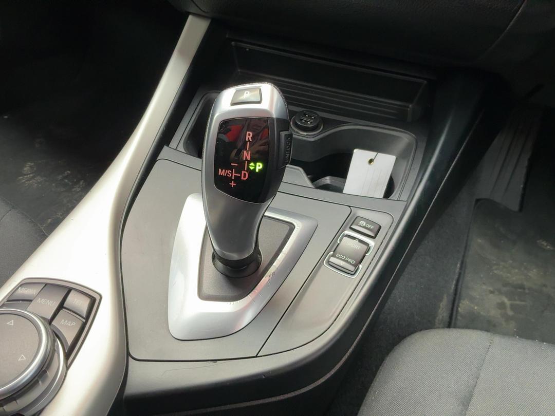 Photo '21' of BMW 1 Series 120I Photo '21' of BMW 1 Series 120I