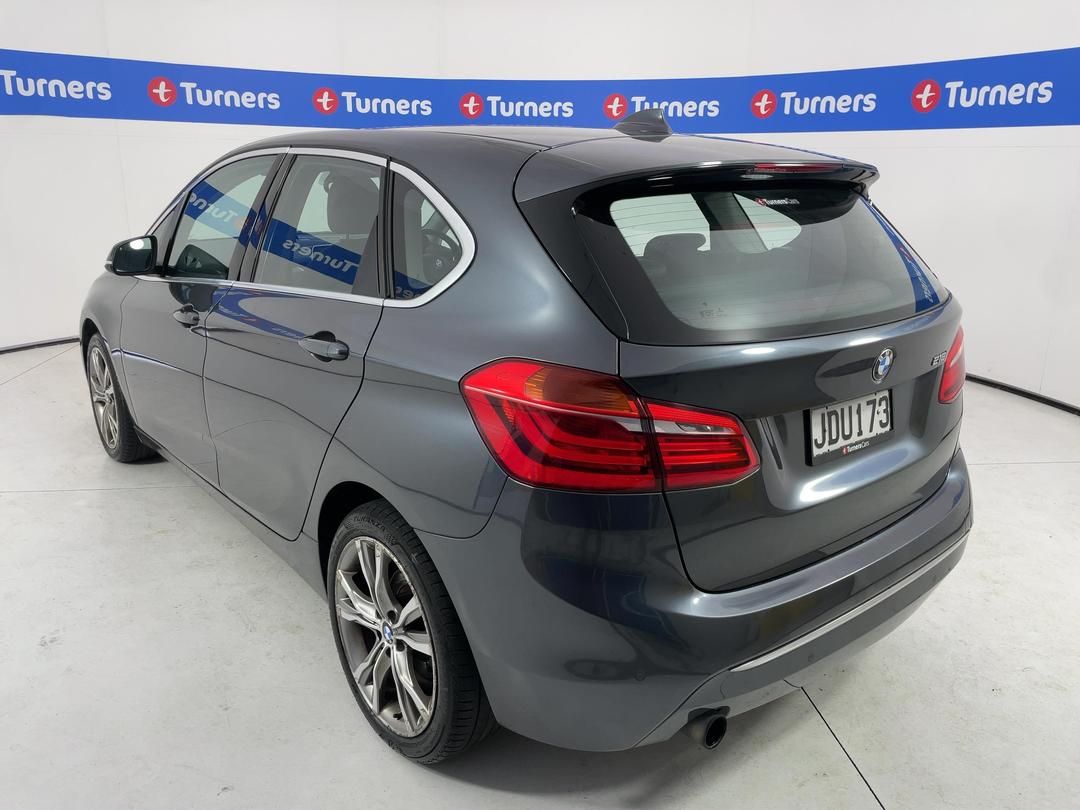 Photo '5' of BMW 2 Series