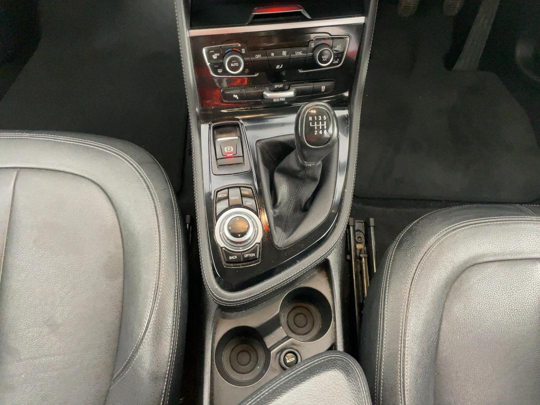 Photo '18' of BMW 2 Series