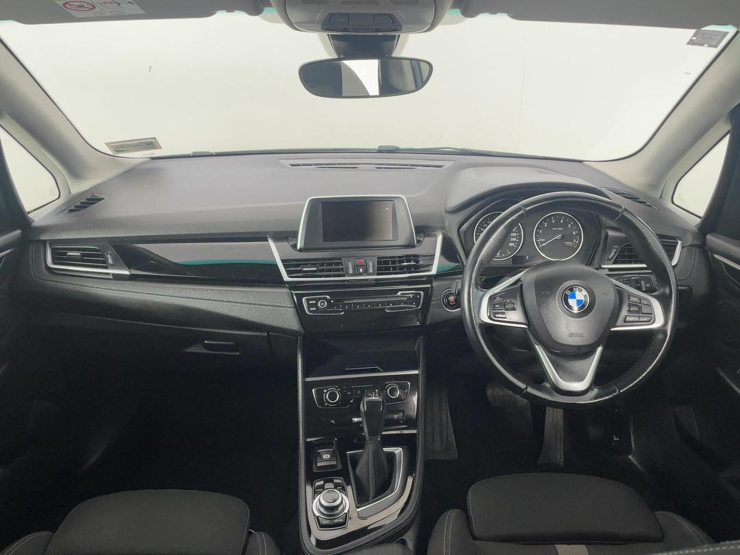 Photo '17' of BMW 2 Series