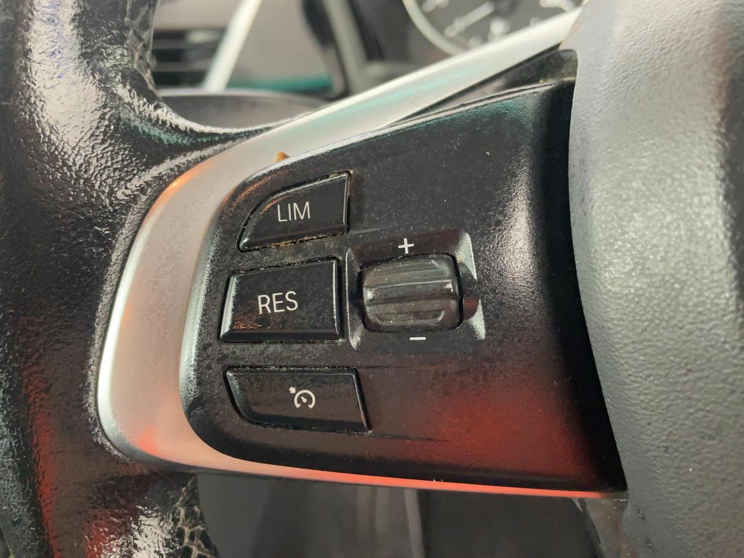 Photo '25' of BMW 2 Series