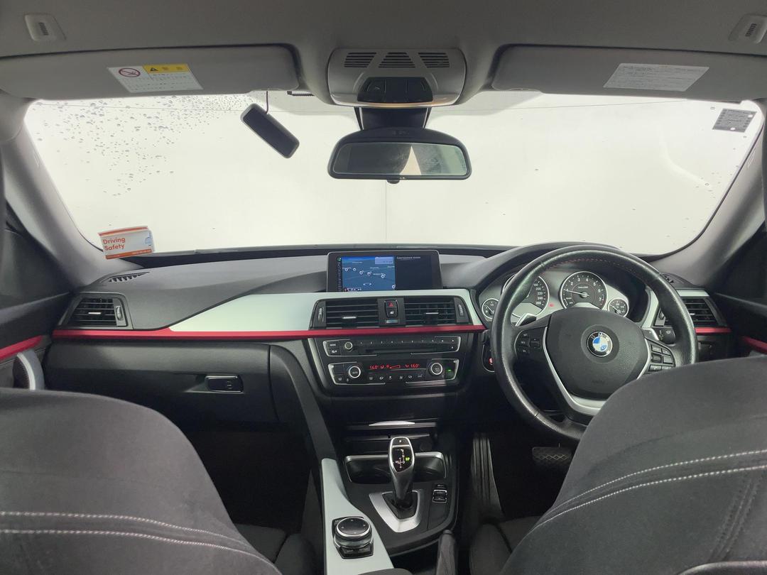 Photo '17' of BMW 3 Series