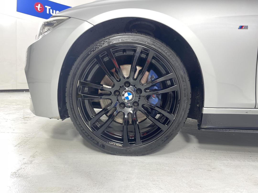 Photo '10' of BMW 3 Series