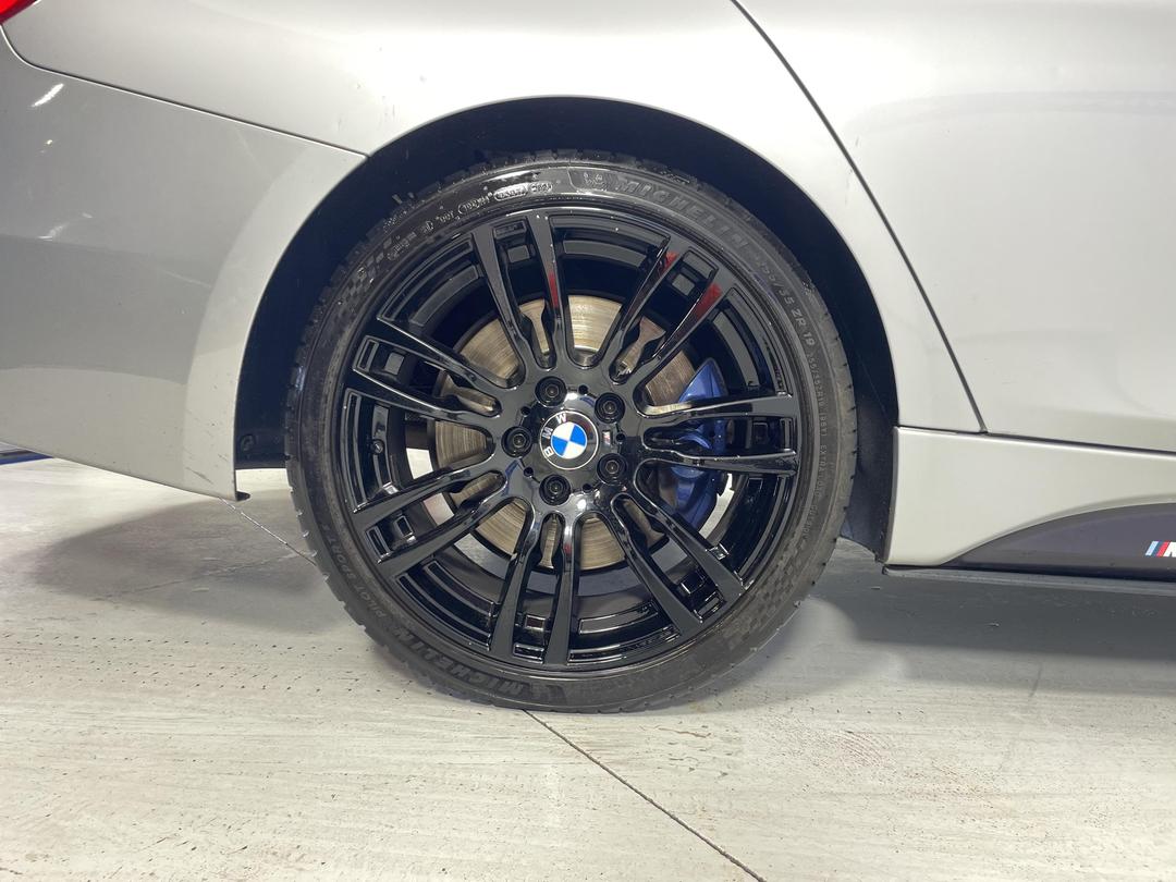 Photo '12' of BMW 3 Series