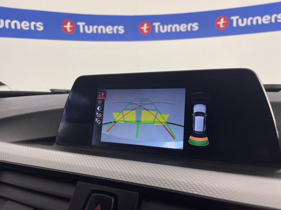 Photo '24' of BMW 3 Series