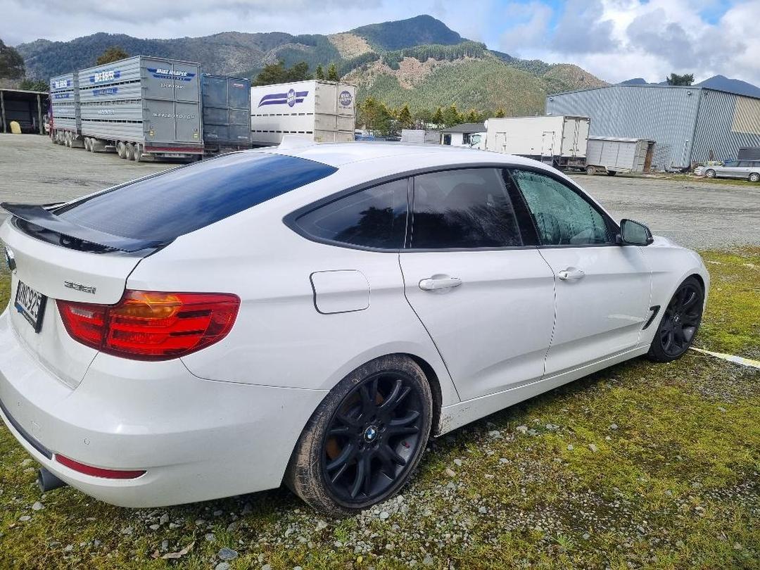 Photo '5' of BMW 335I GT Photo '5' of BMW 335I GT