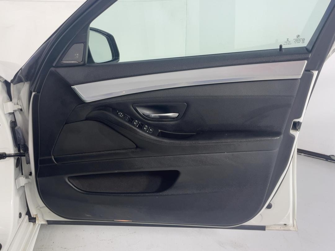 Photo '15' of BMW 535I