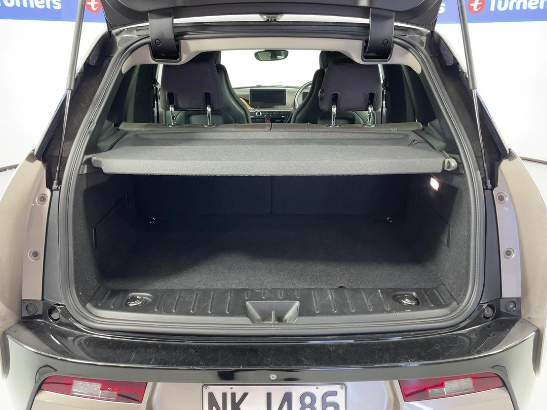 Photo '14' of BMW I3