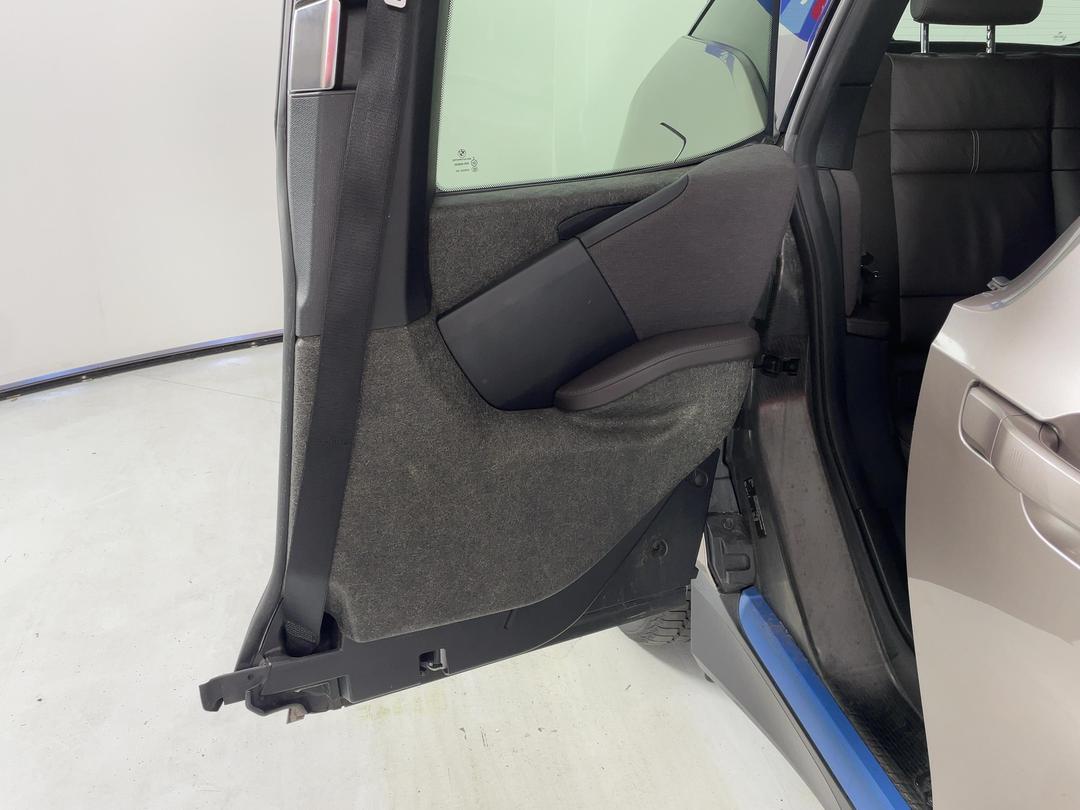 Photo '19' of BMW I3
