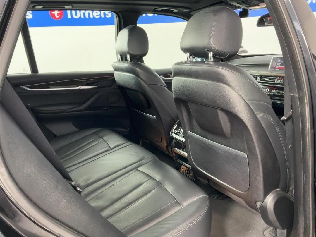 Photo '18' of BMW X5 Xdrive 35D Photo '18' of BMW X5 Xdrive 35D