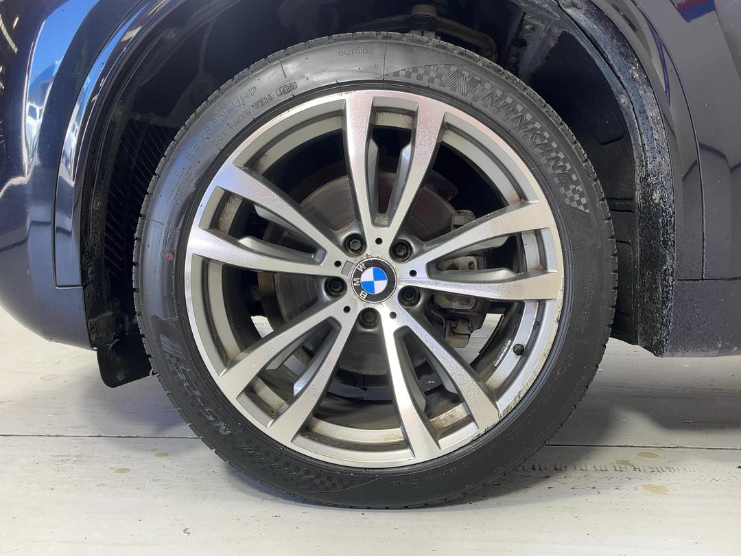 Photo '10' of BMW X5